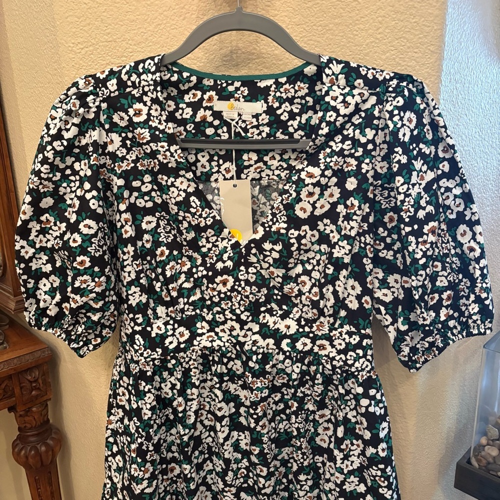 NWT~BODEN Black Green White Floral Ruffle Hem Puff Sleeve Garden Dress Size 10 - Picture 2 of 9